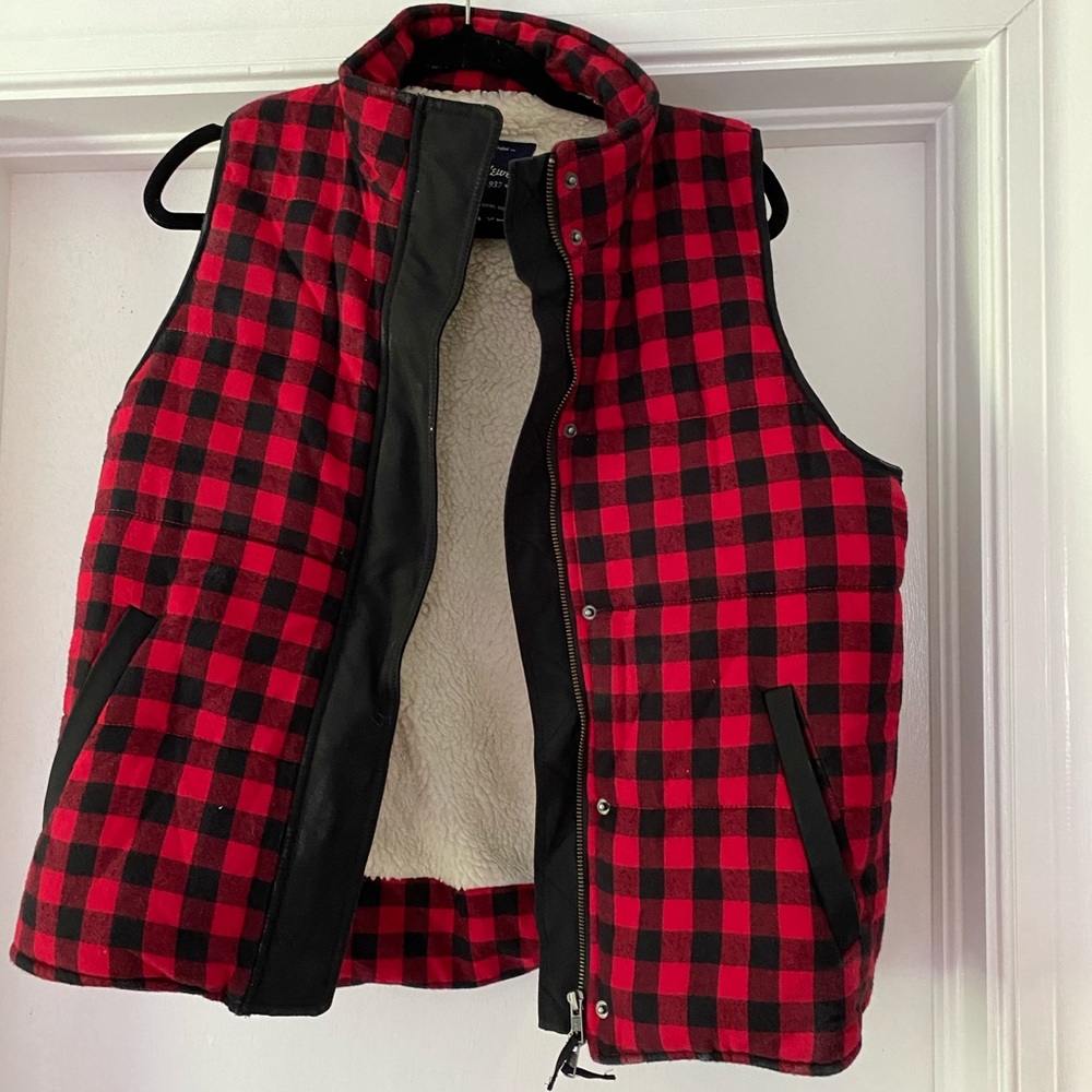 Made well fleece vest